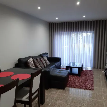 Oporto House Al Appartement