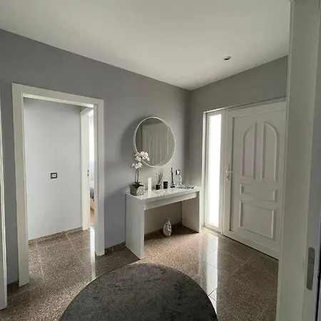 Oporto House Al Apartment