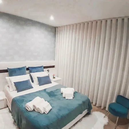 Oporto House Al *